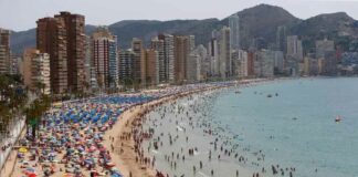 España registró en el primer mes del año 4,8 millones de turistas internacionales, con un gasto seis mil 550 millones de euros, aseguraron hoy fuentes oficiales.