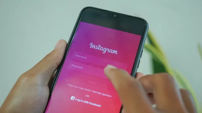 Reportan fallas en Instagram y Facebook Este martes usuarios de las redes sociales han reportado fallas en Instagram y Facebook, plataformas pertenecientes al gigante tecnológico Meta Platforms, Inc.