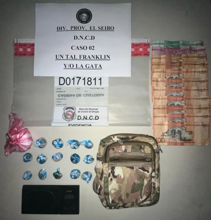 La Dirección Nacional de Control de Drogas (DNCD) y miembros del Ministerio Público, ocuparon más de 397 mil gramos de distintas drogas, en operativos de interdicción, desarrollados en gran parte del país en las últimas horas.