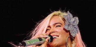 Karol G revela sexo del bebé de una fanática durante último concierto en el Olímpico