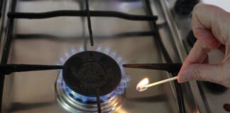 Los ministros de Energía de la Unión Europea (UE) acordaron hoy mantener un año más, hasta marzo de 2025, las medidas coordinadas para reducir en 15 por ciento la demanda de gas.