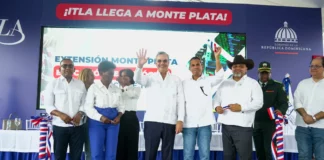 El Presidente de la República, Luis Abinader encabezo este sábado la inauguración de una nueva extensión del El Instituto Tecnológico de las Américas (ITLA) en la provincia de Monte Plata, junto al Rector del ITLA, Omar Méndez Lluberes y Lenin Valdez López, Senador por la provincia.
