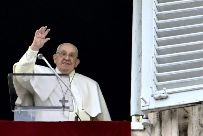 El papa Francisco "sigue con preocupación y dolor" la situación en Haití, donde bandas criminales siembran el caos desde hace varios días, y hace un llamamiento a la paz y la reconciliación.