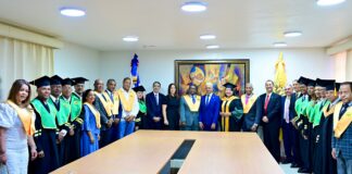 El senador del Partido Revolucionario Moderno (PRM), por Sánchez Ramírez, Ricardo De Los Santos, aseguró este sábado que a través de la oficina senatorial de esta provincia ha entregado a la fecha más de ocho mil becas a igual número de estudiantes universitarios.