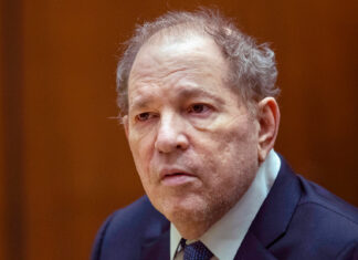 Anulan una condena por violación al productor estadounidense Harvey Weinstein