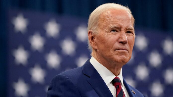 Cae apoyo a Biden entre votantes latinos en EEUU