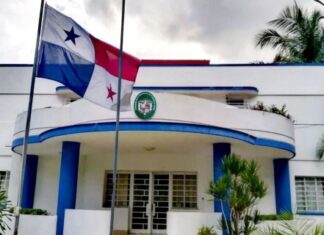 Panamá anuncia cierre temporal de embajada en Haití