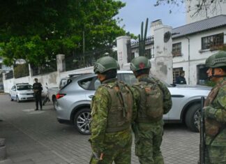 Servicios consulares de Ecuador se mantienen en México