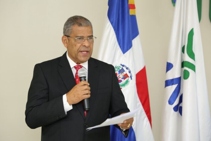 A partir de mayo, servidores públicos electos a cargos municipales no deben estar en nómina