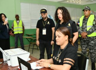 La JCE realiza primera prueba regional del cómputo electoral de cara a elecciones presidenciales y congresuales, en compañía de delegados de partidos