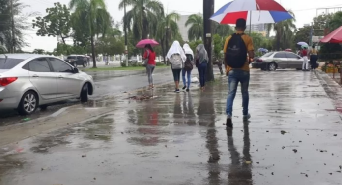 Continuarán los aguaceros por incidencia de vaguada