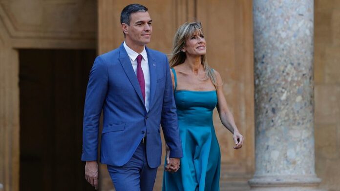 Presentan otra denuncia contra la esposa de Pedro Sánchez