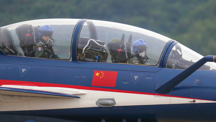 Australia critica a China por un incidente aéreo muy grave