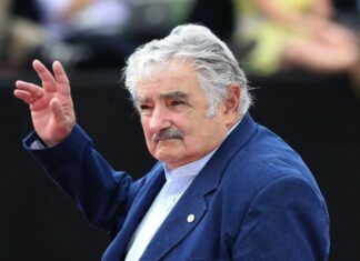 Expresidente Mujica recibe radioterapia en Uruguay