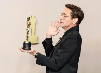 Robert Downey debutará en Broadway