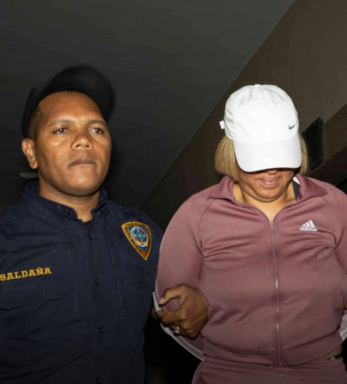 Por segunda ocasión aplazan conocimiento medida de coerción a Francelys Furcal