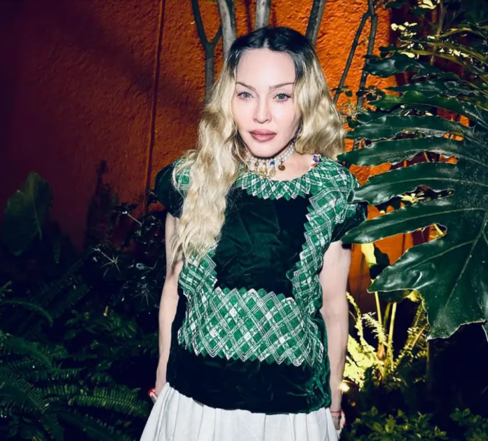 Museo Frida Kahlo niega Madonna haya usado ropa de la pintora