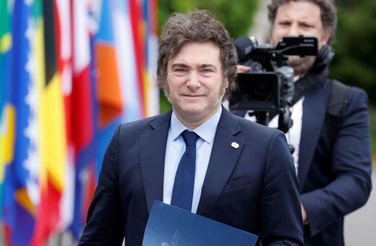 El 57,3 por ciento de los argentinos desaprueba gestión de Milei