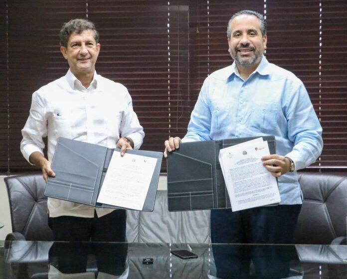 INEFI y Fundación Cibao FC firman convenio para fortalecer el fútbol escolar en RD