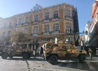 Militares de Bolivia retornan a los cuarteles