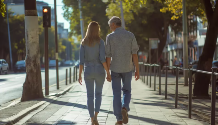 Un simple cambio en la forma de caminar puede ayudar a quemar más calorías