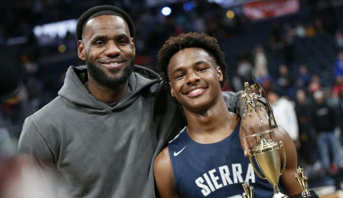 Los Lakers eligen al hijo de LeBron James como número 55 del draft de la NBA