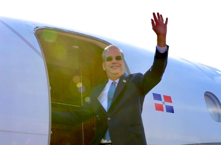 Presidente Abinader regresa de su viaje a Suiza