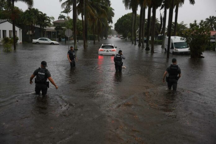 Miami se prepara para recibir más lluvias tras las severas inundaciones