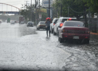 Vaguada y onda tropical aumentarán las lluvias para las próximas 24 a 72 horas