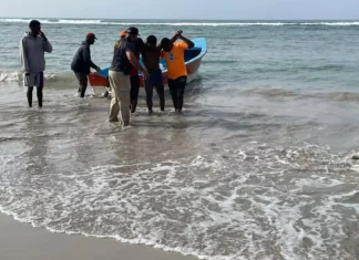 Al menos 4 personas pierden la vida tras naufragio de embarcación en Guayacanes