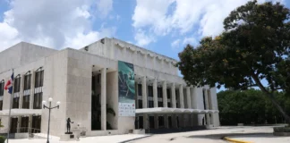 Aprueban juramentación de Abinader en el Teatro Nacional