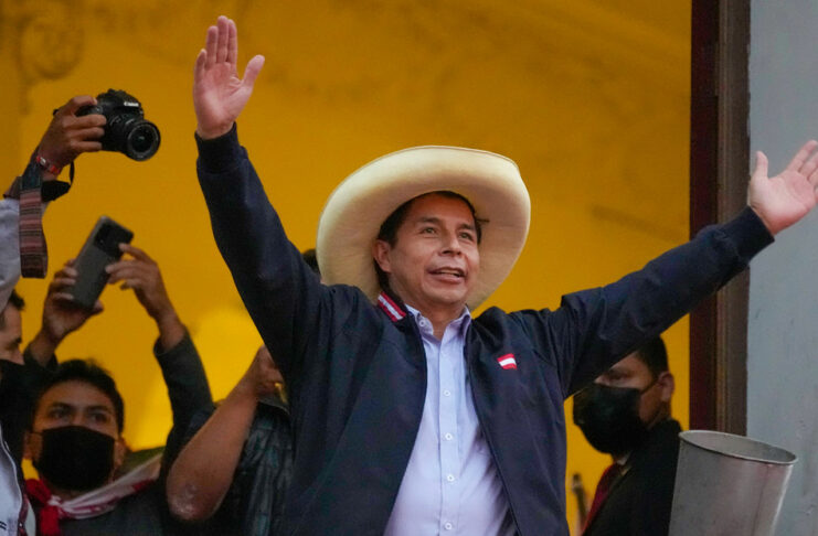 Pedro Castillo inscribió su candidatura para postular a la Presidencia de Perú