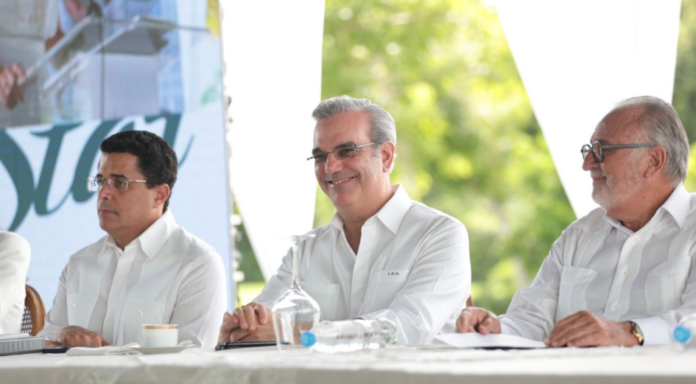 Presidente Abinader asiste a inauguración de Hotel Secrets Tides