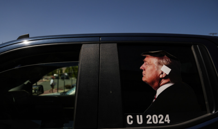 Trump arremete contra Meta y Google por censurar su foto tras el atentado