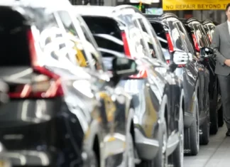 Canadá subirá aranceles a vehículos eléctricos chinos
