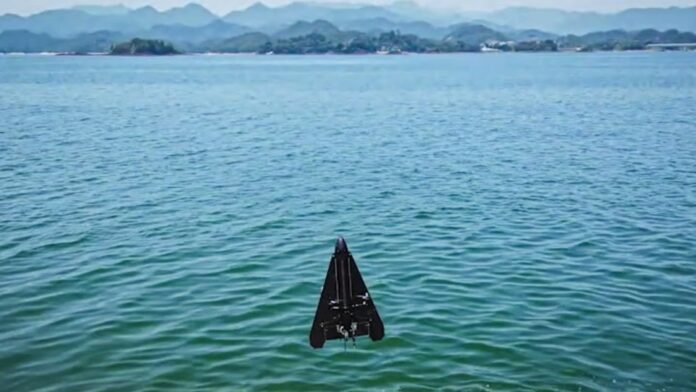 Desarrollan un dron anfibio que puede sumergirse a gran velocidad