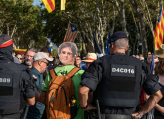 El Gobierno español reparte culpas ante la insólita ‘huida’ de Puigdemont