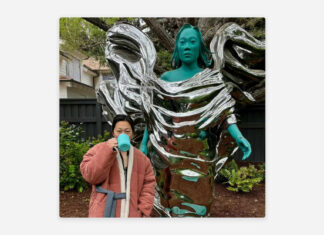 «Elevó el listón»: Zuckerberg sorprende con una estatua de su esposa en su patio