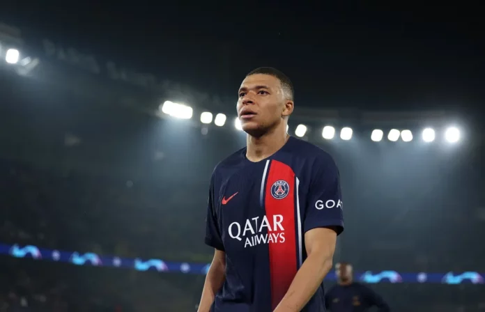 Kylian Mbappé reclama dinero al PSG, aseguran en Francia