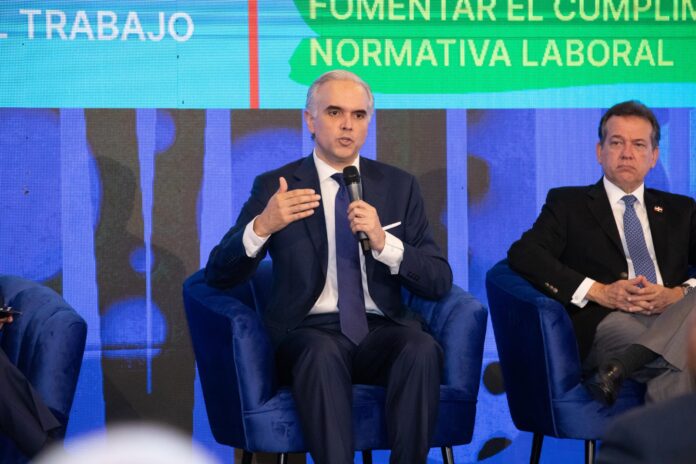 Gobierno dice no hay acuerdo sobre cesantía en reforma de Código Laboral