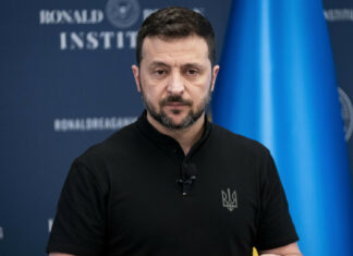 Zelenski anuncia la creación del primer misil balístico ucraniano
