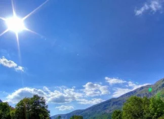 Cielo mayormente soleado y aguaceros dispersos para este lunes