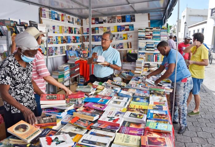 Feria del Libro será del 7 al 17 de noviembre en la Plaza de la Cultura