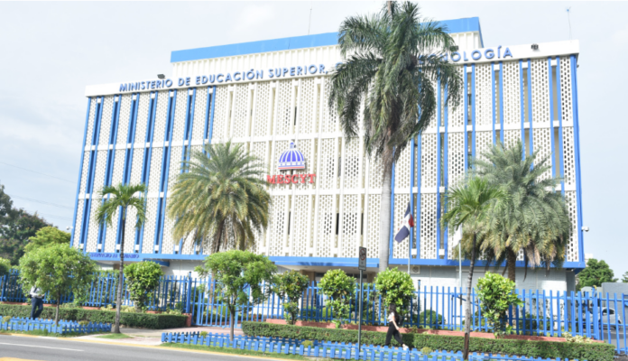 Mescyt aprueba apertura de extensión del IEESL en Dajabón
