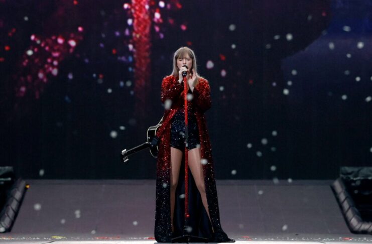 Taylor Swift anuncia lanzamiento de libro sobre Eras Tour