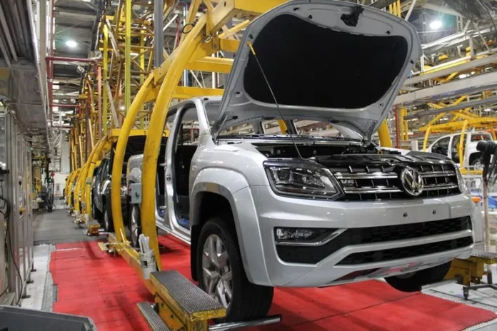 Multinacional alemana Volkswagen aplicará despidos forzosos