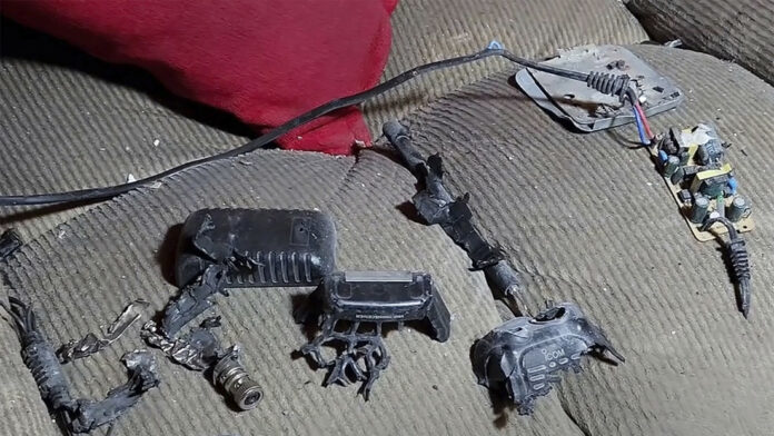 Un fabricante japonés investiga los 'walkie-talkies' con su logotipo que explotaron en el Líbano