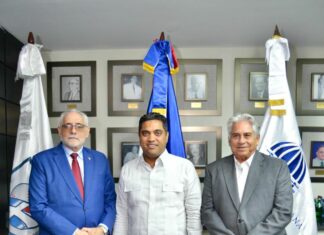 Ministro de Deportes Kelvin Cruz visita a LIDOM