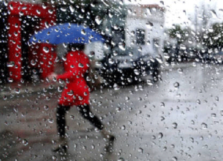 Aguaceros con tormentas eléctricas por vaguada y onda tropical