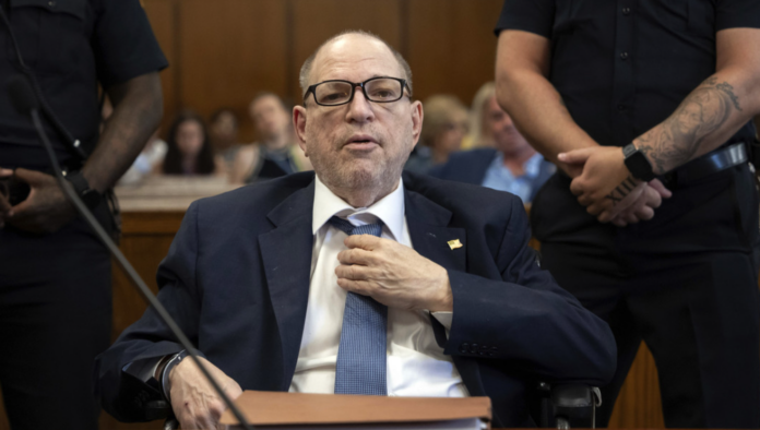 Acusan a Harvey Weinstein de nuevos cargos criminales